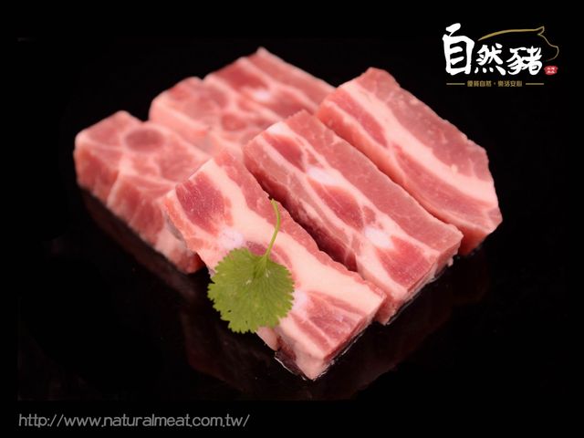 【自然豬 - 腹脇肉(腩排) 300g】優質自然豬，樂活安心食