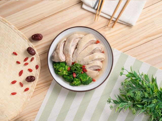【醉雞腿(去骨腿)400g/包】南台灣自然放養土雞｜皮Q肉彈去骨腿，酒香中藥一口上桌