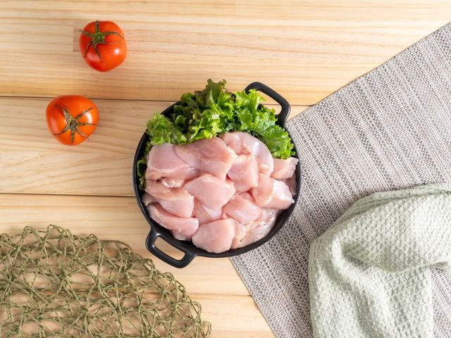 【生鮮雞胸肉切丁】健康活力來自完全放養 肉質飽滿有彈性