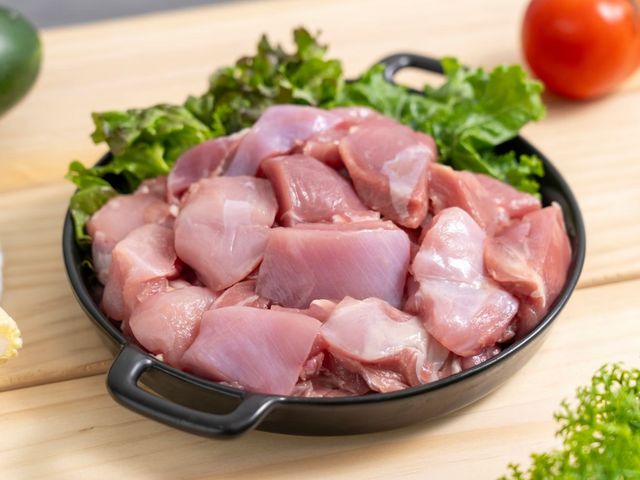 【生鮮雞腿肉丁】完全放養土雞腿丁｜鮮嫩彈牙，一口吃到「真土雞」的香