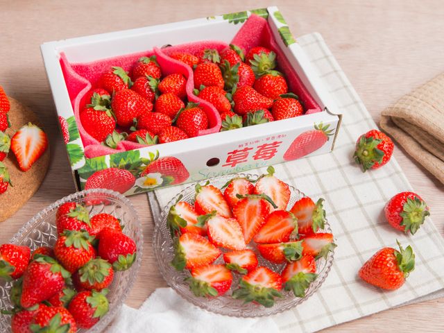 【限量！零檢出 無毒草莓300gx4盒】酸酸甜甜像戀愛滋味 無毒栽種健康安心