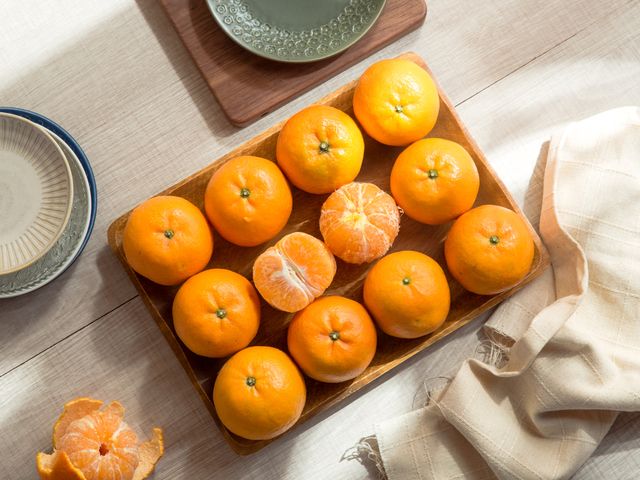 【新竹寶山 老欉桶柑(23A)6斤手提禮盒】果肉紥實飽滿、酸甜多汁的美味橘子