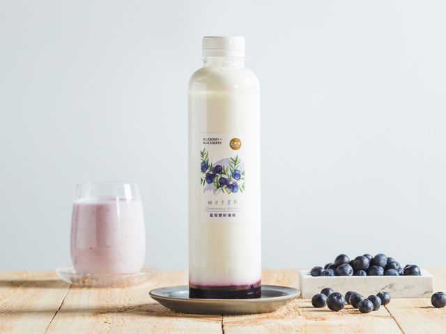【乙木羊 - 雙鮮優格 720ml大瓶裝(藍莓黑莓)】營養好滋味，早餐元氣飲！