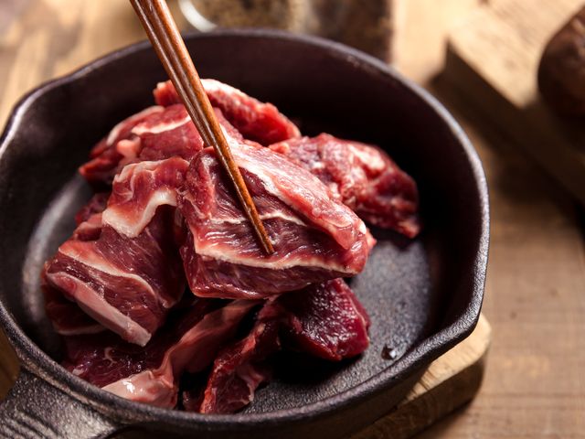 【台灣閹公牛 和牧嘴邊肉(切塊) 300g】半筋半肉富膠質 MIT「閹公牛」的美味老饕才懂