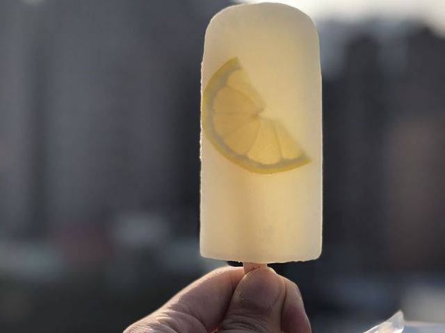 【冰菓 檸檬薑薑好 檸檬口味冰棒x1】冰封的果味 薑汁撞檸檬夏日好清爽