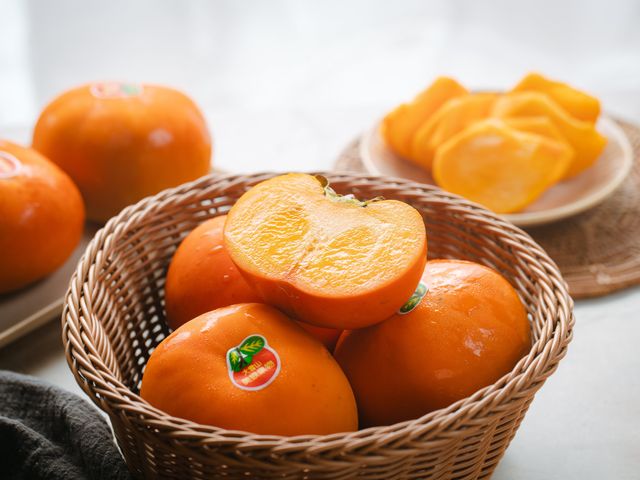 【預購秋味！美猴王的大雪山甜柿 優級 13入】絕佳地理條件孕育出最自然甜美的柿子