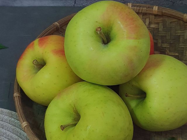 【日本青森 - 名月蘋果6入盒裝】萬中首選的蜜蘋果，免運優惠中