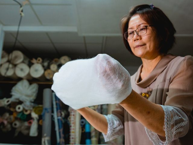 【台灣製造 100%純蠶絲被 7x8尺 雙人被 4.2公斤】讓手工蠶絲被每天為您呵護家人8個小時！