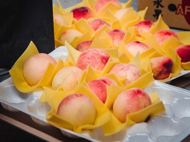 【預購！梨山超人氣的高山水蜜桃10顆裝(4~5兩/顆)】香甜飽滿又多汁 高山下的甜美桃子