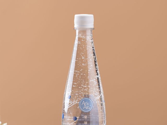 【愛瑞雅 全台首支 鹼性氣泡水 一箱(500ml/24入)】飽和式氣泡水 氣泡超持久