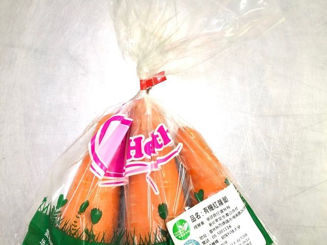 【新社合作社 有機紅蘿蔔5kg裝(已清洗去土、裸裝)】雲林在地國產蘿蔔 產地新鮮直送