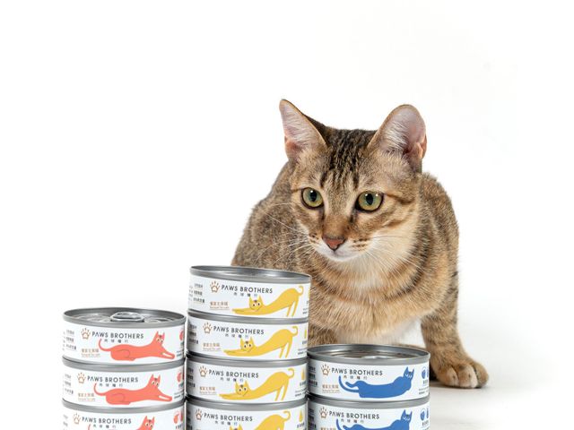 【肉球糧行 - 饗宴主食罐24入組(嫩雞/雞牛/雞鮪)口味任選】給貓咪的營養罐頭，鮮肉含量高達98%