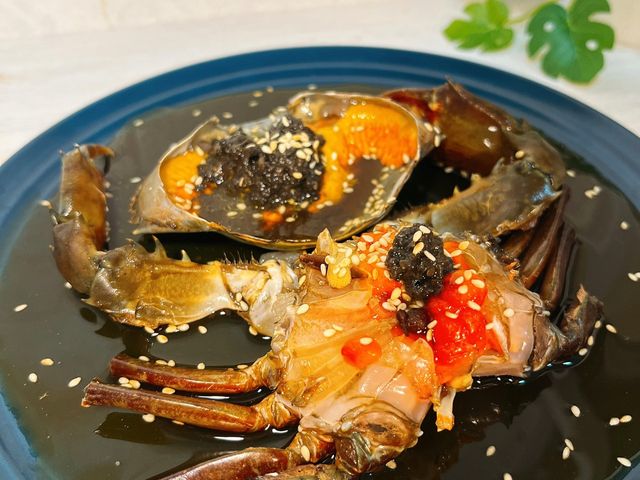 【玥沐嚴選 爆膏紅蟳醬蟹六兩(一入)四口味任選】台灣難得一見的生食螃蟹料理