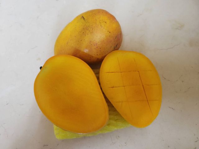 【纖維少、香氣濃郁的香水芒果 10斤裝】蜜芒果有土芒果的香 愛文的甜蜜