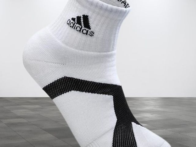 【adidas  P3.1強化高機能短筒運動襪(白底/黑logo)】品質卓越 台灣製造