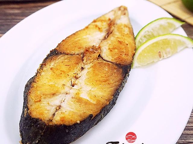 【五朝港水產！鮮美野生超厚切土魠魚共5片】嚴選印尼海域野生土魠 肉質扎實有彈性