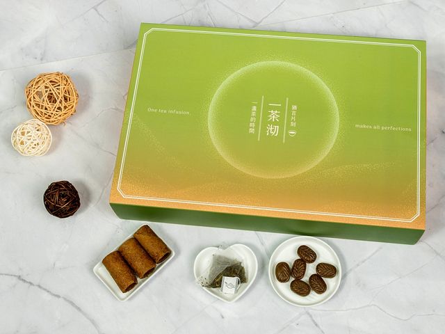 【茶沏禮盒組｜手沖佳葉龍茶x蜜香紅抹茶蛋捲】送禮首選 品味之選