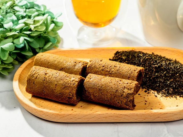 【茶沏禮盒組｜手沖佳葉龍茶x蜜香紅抹茶蛋捲】送禮首選 品味之選