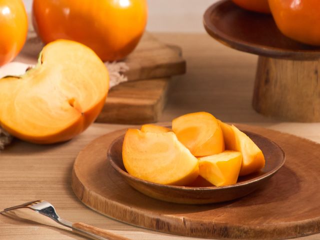 【採收中！秋季限定 東勢大雪山甜柿6入禮盒(6A~10A)】 脆甜飽滿的高山甜柿