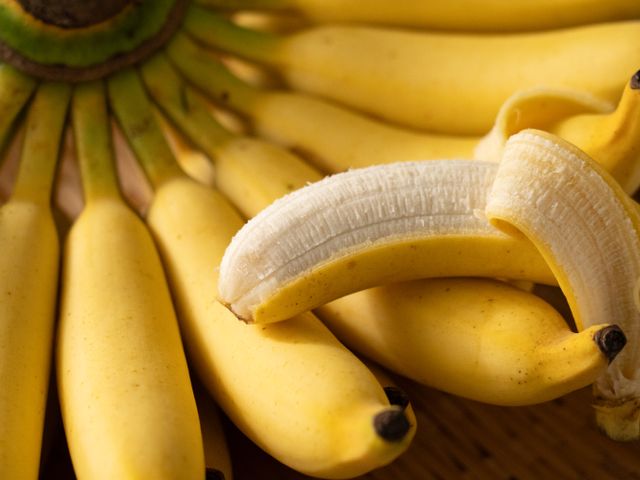 【南投竹山 新品種玫瑰蕉】小巧可愛 一口一根讓人欲罷不能～