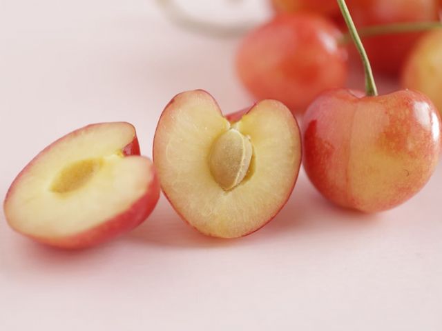 【出貨囉！酸甜多汁 愛上智利白櫻桃】南美洲著名產區 產量稀少的夢幻果物