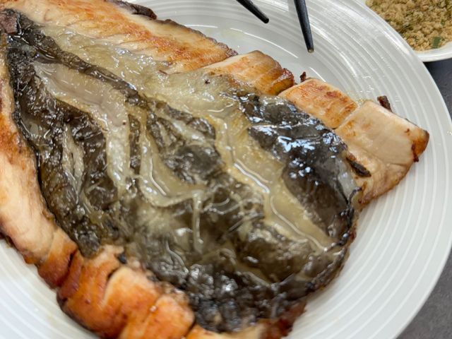 【台南無刺虱目魚肚 一片(160g-180g/片)】已經人工去刺 純淨海水生態養殖