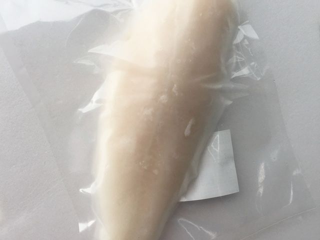 【頂級無膨發 巴沙魚片嚐鮮包(350g/包)】肉質綿密、無刺 是小孩與老人吃魚的首選