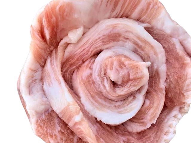 【加拿大黃金霜降松阪豬 x1包(250g~300g/包)】每頭豬只有兩塊松阪豬肉