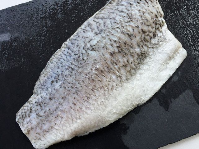 【鮮凍金目鱸魚菲力 x10片】寒冬進補來碗鱸魚湯