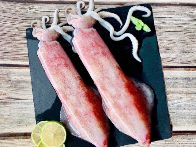 【特級船凍透抽x1包(550g)】急速冷凍鎖住鮮度 肉質鮮嫩Q彈