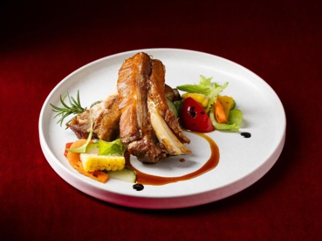 【春節限定！香草豬 吉食潮饗組】肋排 x 獅子頭 中西合璧