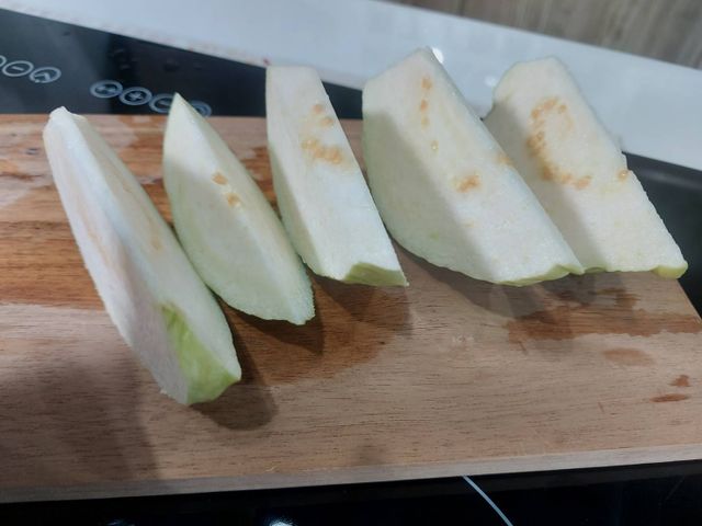 【2箱8折！台南玉井 脆甜珍珠芭樂5斤裝x2箱】顆顆套袋 爽脆又甘甜