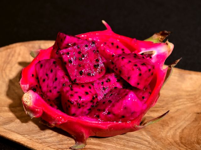 【lala配送！台灣在地優質紅龍果200顆)】最美的紅寶石