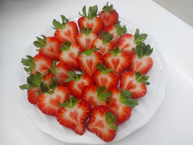 【嚴選！ 新竹關西 有機草莓】打造成草莓界的「敬遠」