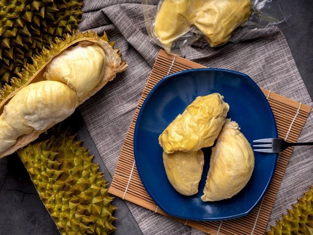 【77折！鮮凍泰國金枕頭榴槤300g/包Ｘ3包『帶籽、裸包裝』】少了外盒多了環保 價格更優惠