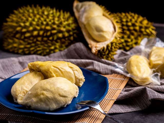 【77折！鮮凍泰國金枕頭榴槤300g/包Ｘ3包『帶籽、裸包裝』】少了外盒多了環保 價格更優惠