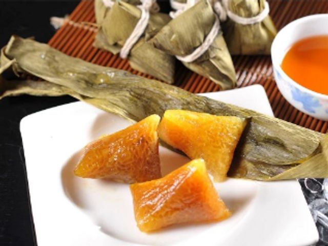 【端午必吃 迷你一口粽 每串10顆】一口一顆剛剛好，不怕吃了有負擔的粽子