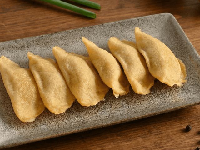 【晃晃黑豬 巨無霸蛋餃 6入】一顆抵兩顆・爆汁系重量級蛋餃