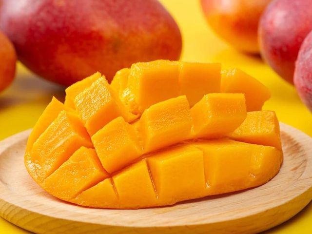 【搶先預購！屏東枋寮 外銷頂級愛文芒果禮盒】榮獲芒果王冠軍｜香甜爆汁・送禮首選