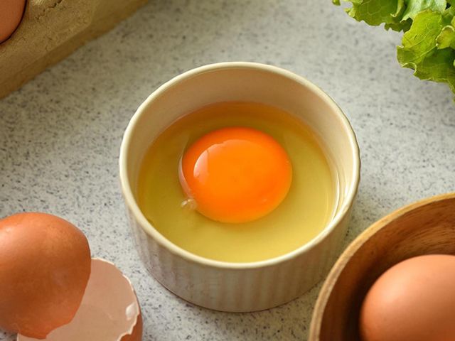 【亞麻籽放牧土雞蛋(10入/盒) 4盒裝 】一顆好蛋，從放牧與天然飼養開始