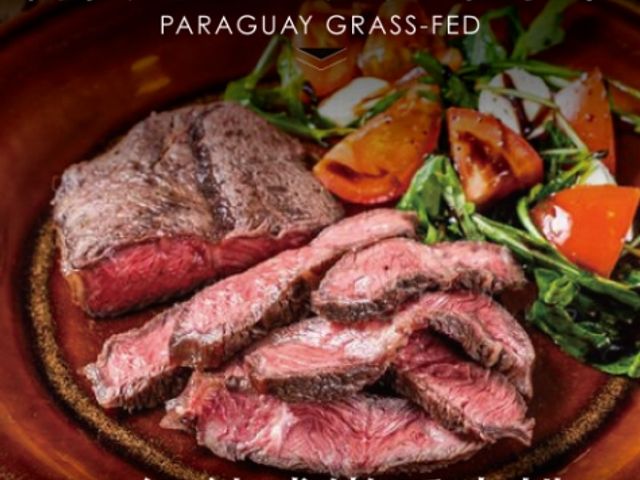 【買六送四！免運！天然草飼嫩肩牛排一組(共10片)】來自南美洲的優質牛肉 100%天然放牧