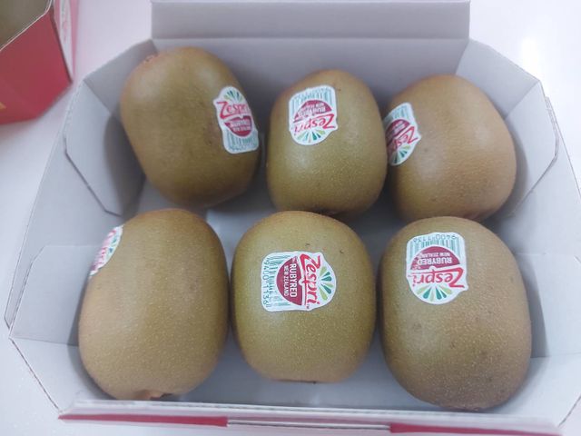 【網路爆款！紐西蘭Zespri紅心奇異果一箱(6盒)】皮薄 莓果香濃郁 寶石紅奇異果