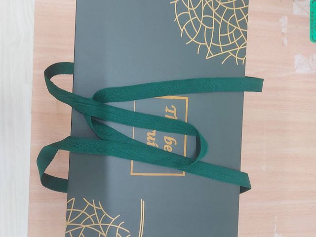 【預購！新疆哈密瓜(橘紅肉)1.5公斤x2顆 禮盒裝】清脆香甜水份多 送禮大氣