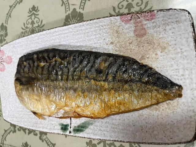 【進口鮮貨！挪威鯖魚片2盒 (特特特大)】細嫩厚切、油脂爆香，一烤就上桌