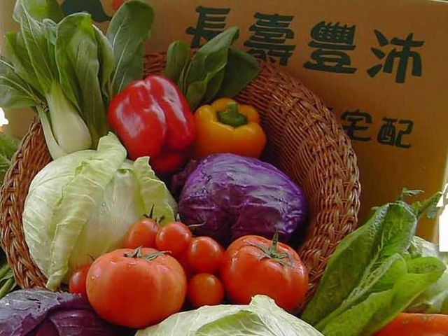 【輕量套餐 2莖6葉有機蔬果箱】來自花蓮壽豐鄉 無毒農業的故鄉!