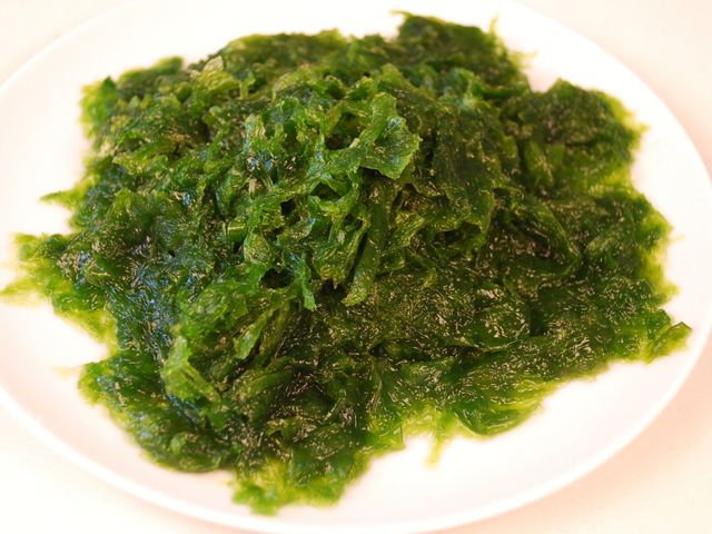 【海菜 6入組(150克/包)】湧升海洋的海菜在澎湖以手工採集後，經過多道清洗後以冷凍方式保存。