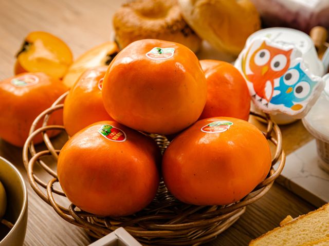 【秋味來襲 美猴王的大雪山甜柿 特級 11入】絕佳地理條件孕育出最自然甜美的柿子