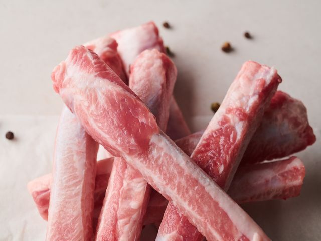 【究好豬 支骨 300g】帶點肉的肋骨部位 燉湯熬粥 輕鬆點綴更多風味